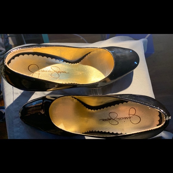 SOLD Jessica simpson patent platform heel - Picture 2 of 9